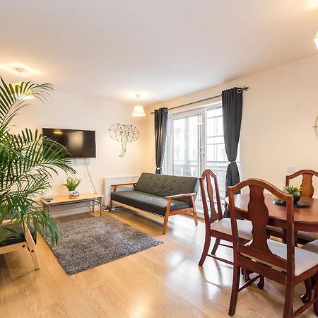Elegant 2 Bedroom City Centre Apartment - Free Parking - Private Balcony EDI Exteriér fotografie