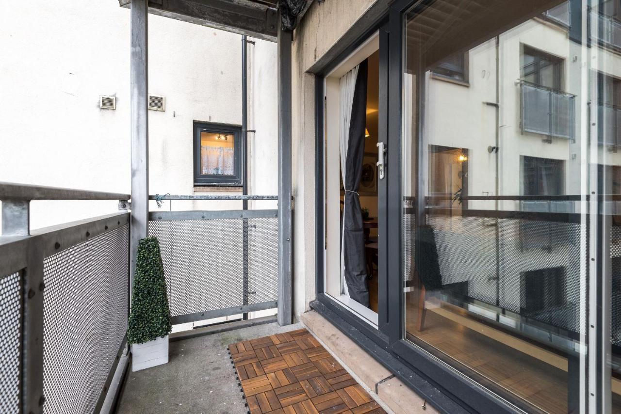 Elegant 2 Bedroom City Centre Apartment - Free Parking - Private Balcony EDI Exteriér fotografie